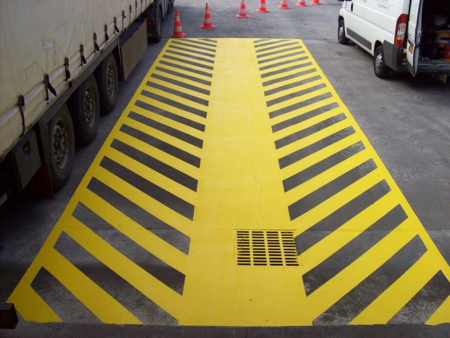 Sapeint Peintre Industriel France Rennes Marquage Routier Et Signalisation Au Sol 8